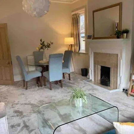 Garden Apartment, Central Harrogate With Parking Exterior photo